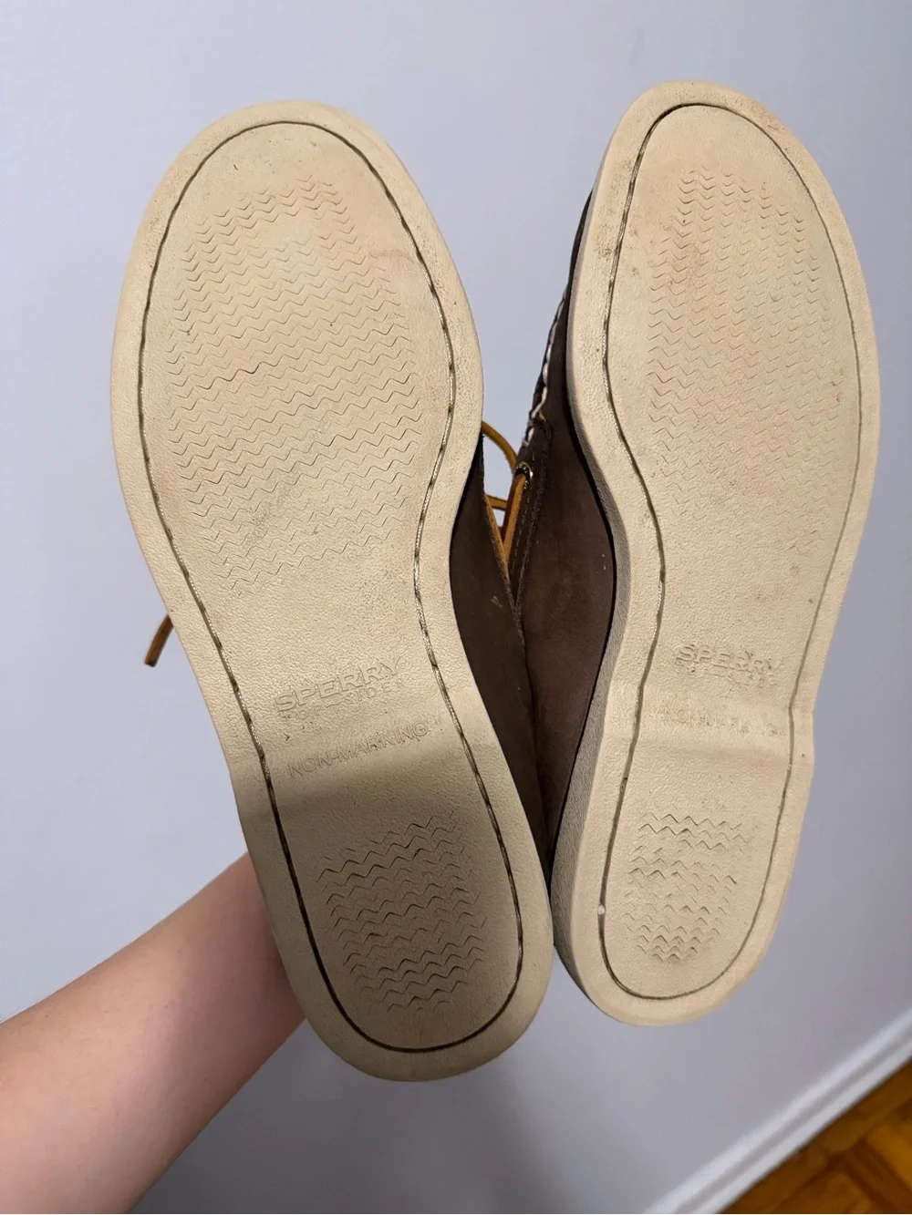 Sperry Gold Cup Authentic Original 2-Eye Boat Shoe in brown 8 men